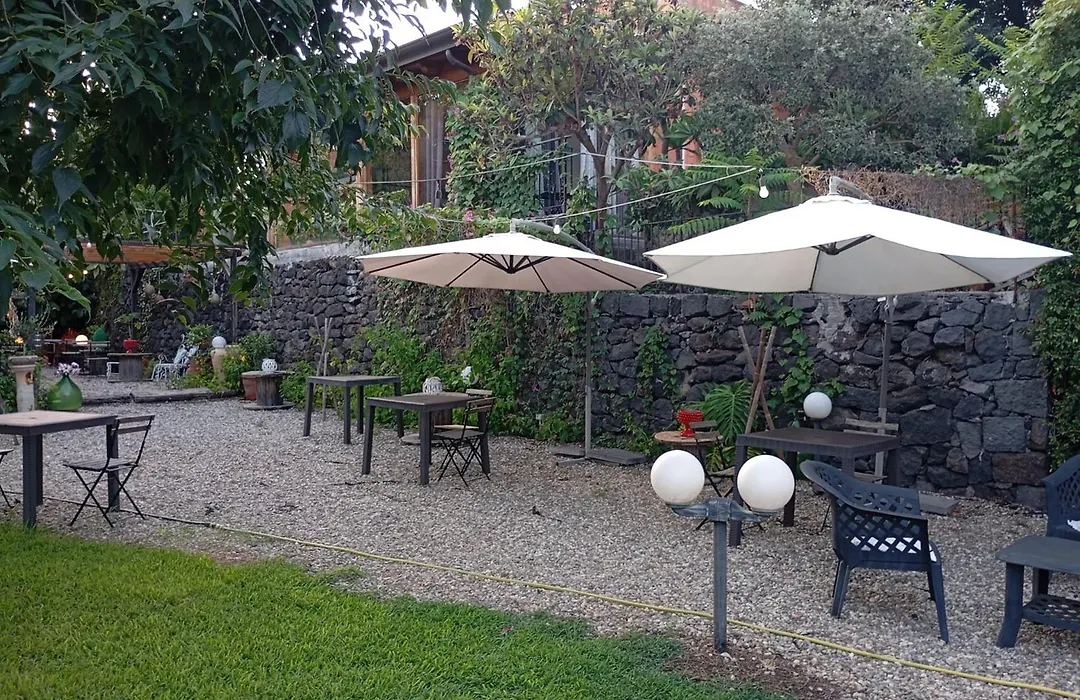 B&B Villa Lidia With Parking And Jacuzzi-1